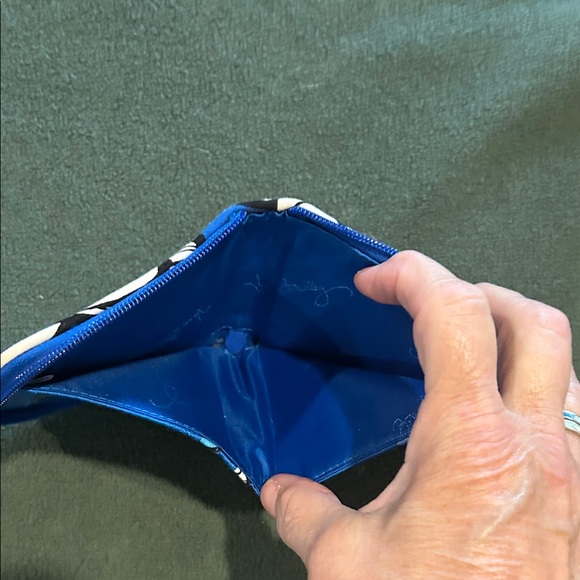 Vera Bradley Blue and White Floral Wallet - Picture 4 of 5